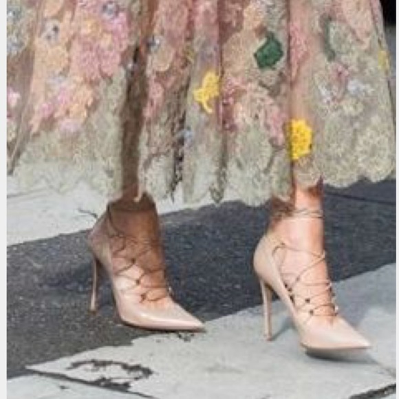 Valentino Garavani Shoes - Valentino Rockstud Gladiator Pump Size 39